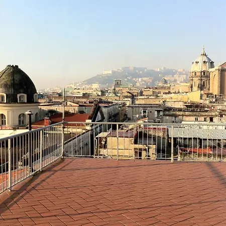 Decumani Roof *